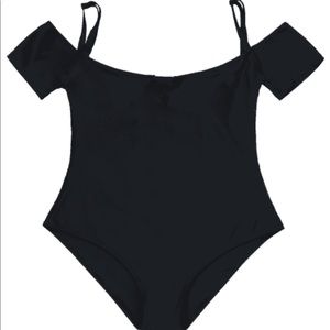 CUTE OFF THE SHOULDER SWIMSUIT